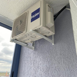 Установка кондиционера на балконе